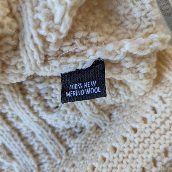 NWT The Irish Store 100% New Merino Wool Tunic Sweater - Picture 8 of 8